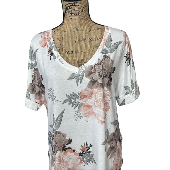 Boutique Floral V Neck Tee with Rolled Sleeves and a Longer Loose Fit - Picture 8 of 14